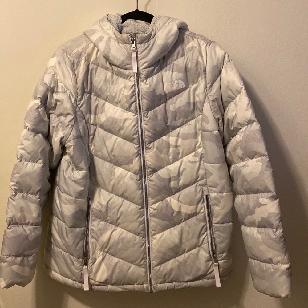 XL North Face Winter Sherpa Zip Up Jacket (White Camo)